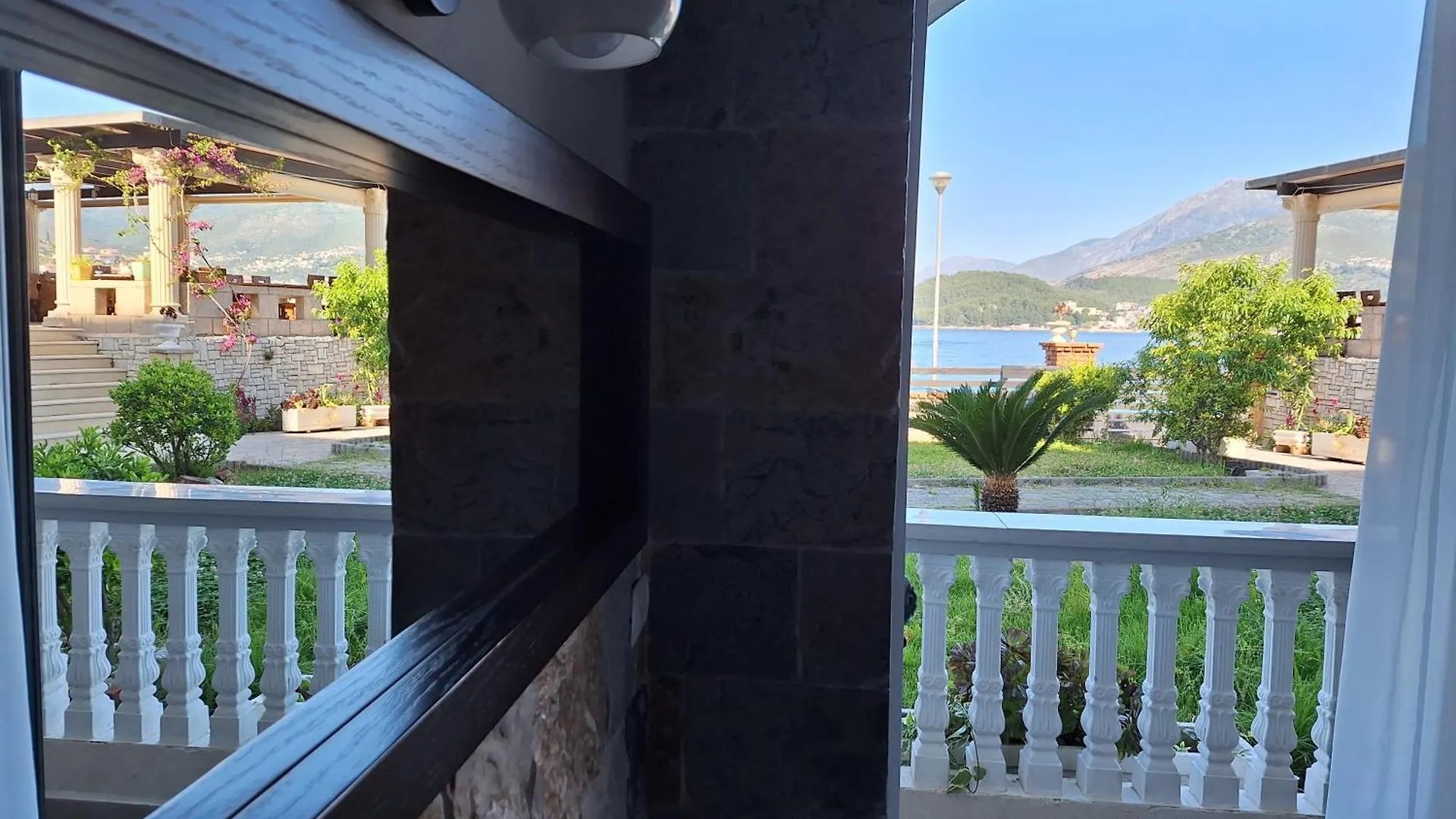 Castle Hotel Himara Albánia