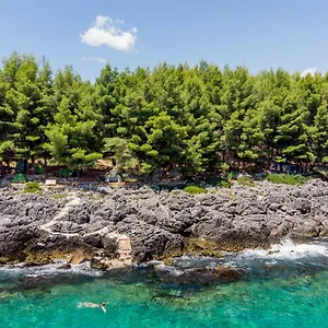  Campsite The Sea Cave