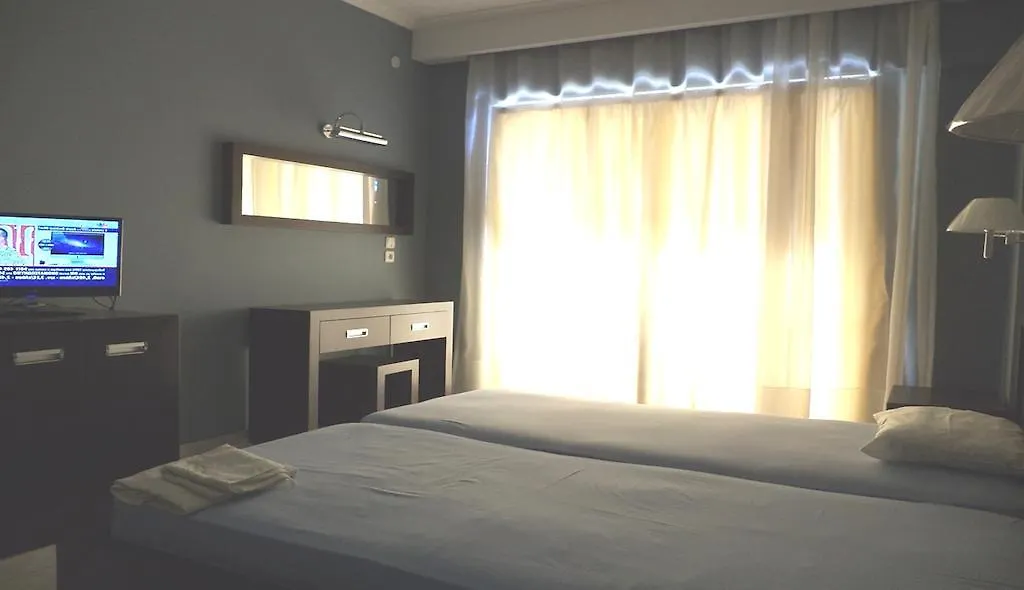 Castle Hotel Himare 3*,